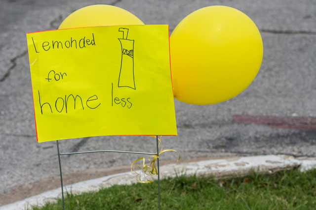 Little Stewpot Stewards operate neighborhood lemonade stands to support people who are homeless: Photo by James Coreas