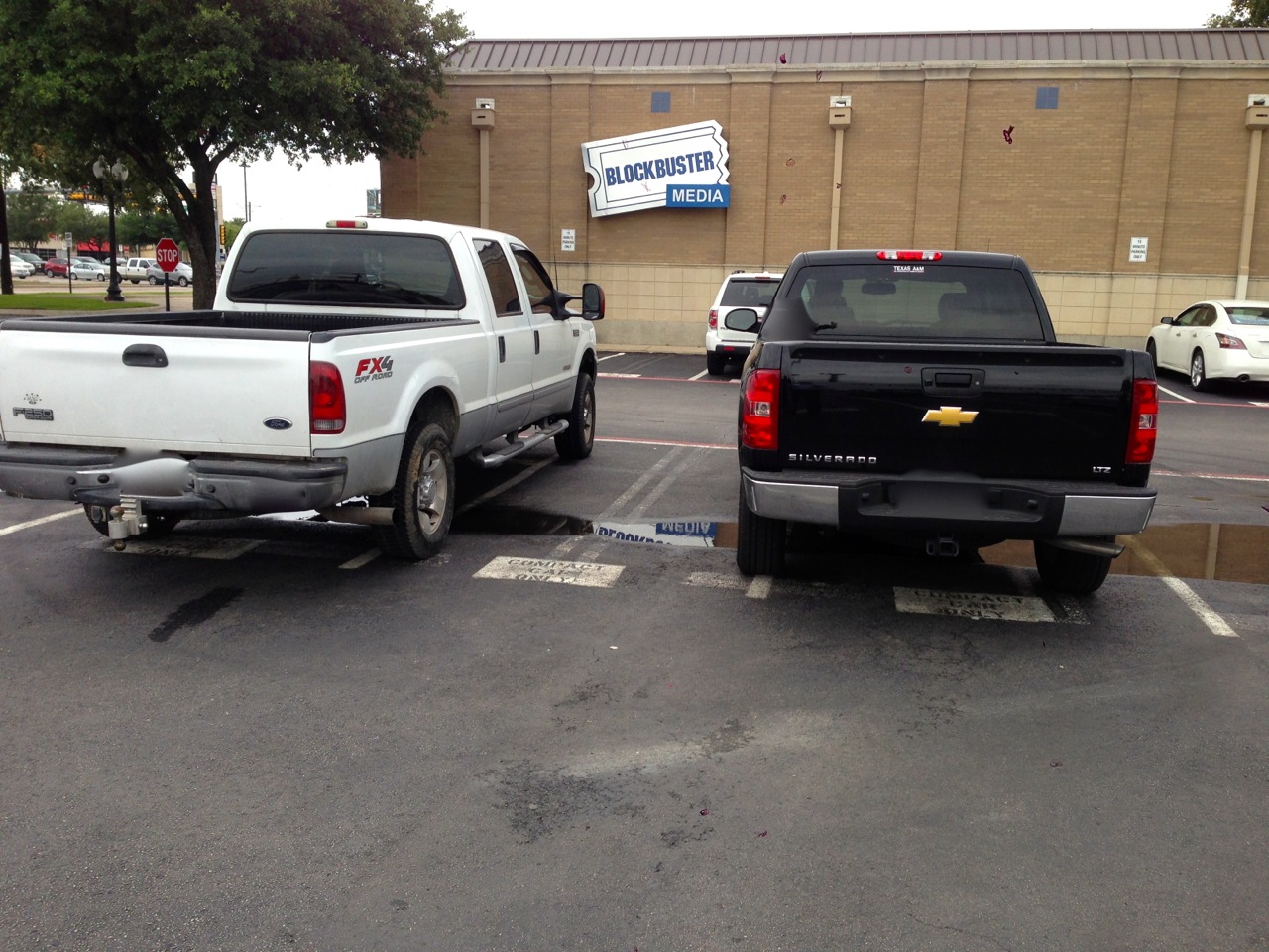 Check out this sloppy parking job at Greenville & Lovers. Think the drivers didn't realize they were straddling the line?
