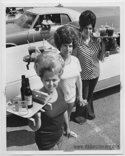 A young Shirley Ehney (middle) poses with two other Keller’s carhops in 1974. From the collections of the Texas/Dallas History and Archives Division, Dallas Public Library.