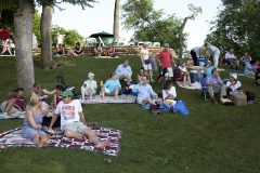 13.05.30-LH-Satisfaction-at-Arboretum-Katie-Bernet-0012