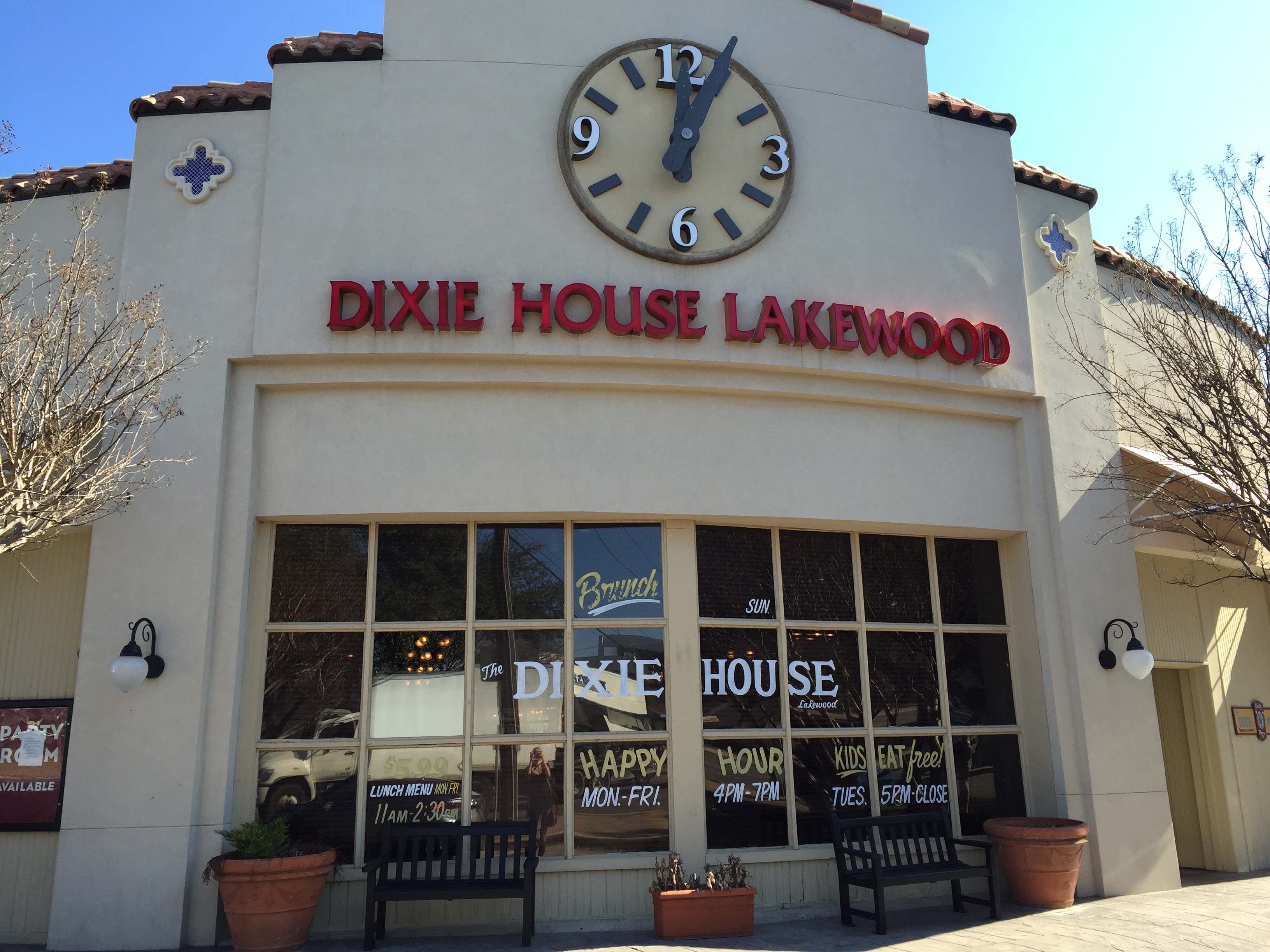 Dixie House (photo by Brittany Nunn)