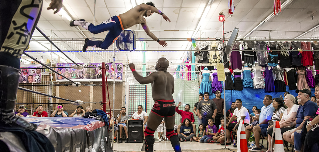Luchadores at Gast Bazaar (Photo by Danny Fulgencio)