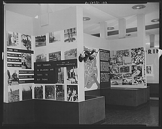 Resettlement Administration traveling exhibit at the Texas Centennial Exposition. (Library of Congress)