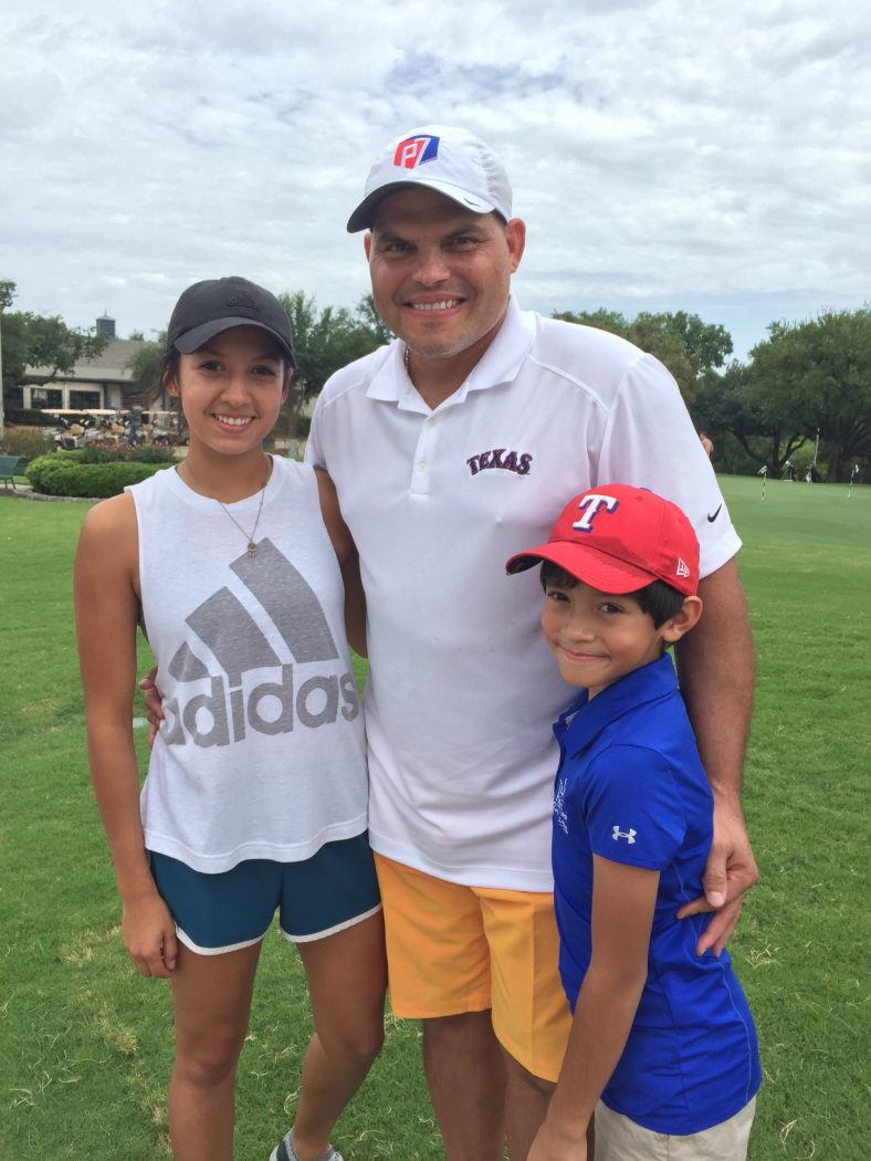 Hall-of-Famer 'Pudge' Rodriguez hits the links at Samuell-Grand