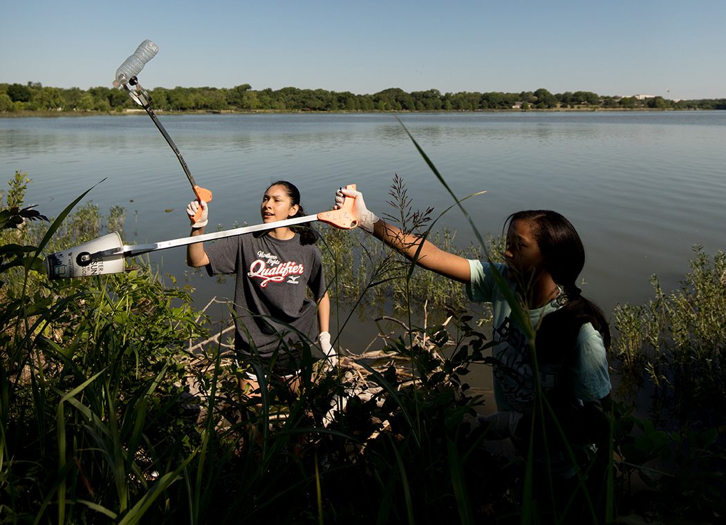 Shoreline sprucing (Photo by Rasy Ran)