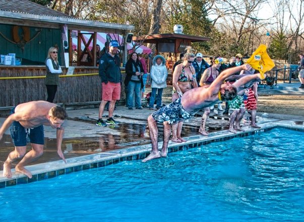 Polar Plunge raises money for Alzheimer research. (Photo courtesy of Benjamin Stewart, 2017)