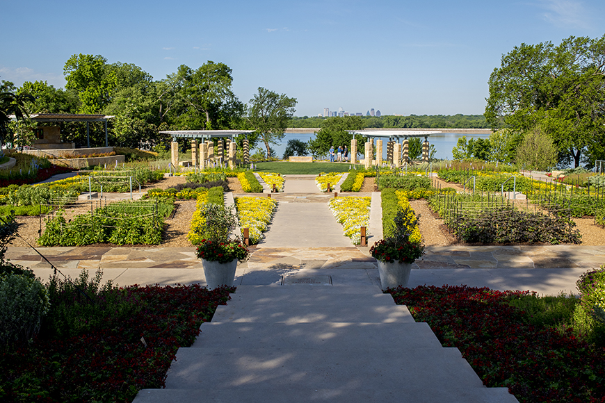 Dallas Arboretum's A Tasteful Place (Photo by Danny Fulgencio).
