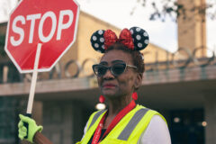 Lakewood Elementary crossing guard steals the hearts of local families